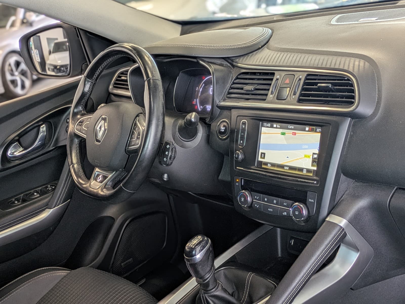 RENAULT KADJAR dCi 110cv Energy Intens / GPS / Camera / Bose / Attelage — photo 6