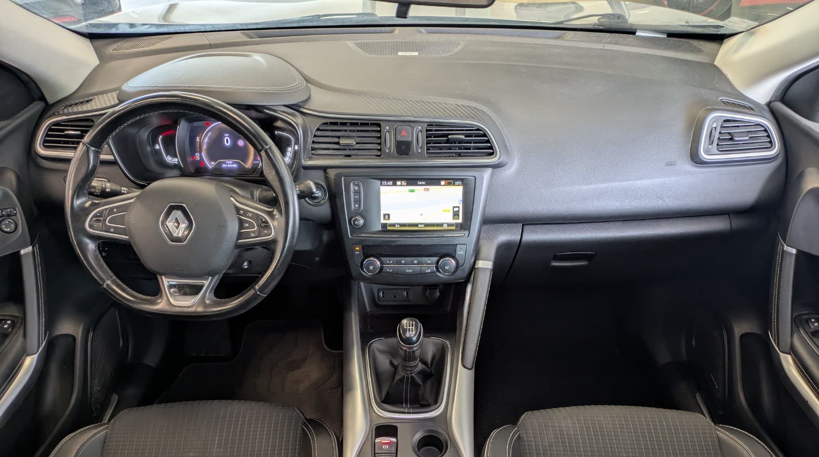RENAULT KADJAR dCi 110cv Energy Intens / GPS / Camera / Bose / Attelage — photo 3