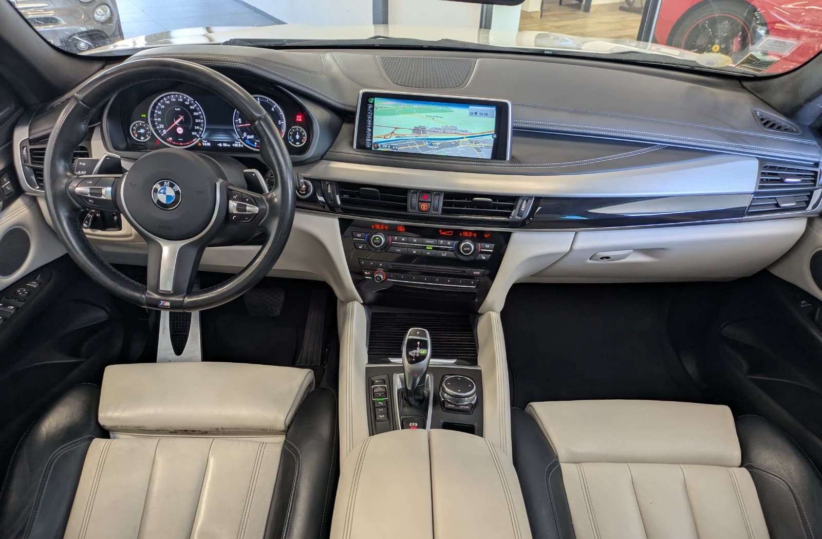 BMW X6 xDrive 30d 258cv M Sport / Toit ouvrant / Camera 360 / Sièges Chauffants / Harman Kardon — photo 3