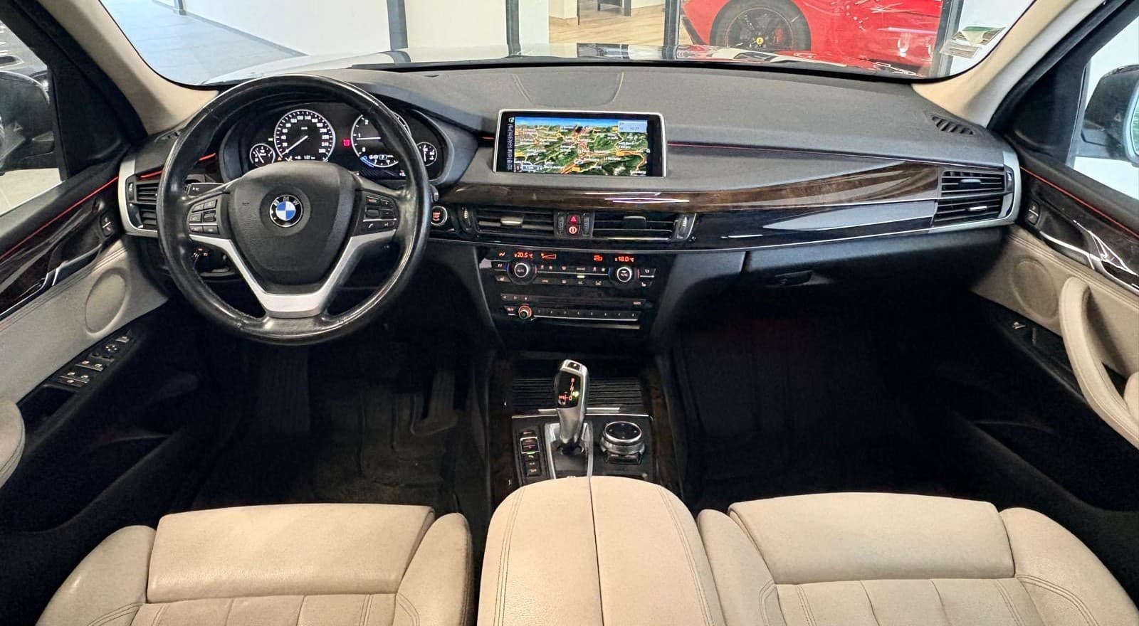 BMW X5 xDrive25d 218cv Lounge Plus A / camera / Sièges Chauffants / LED — photo 3