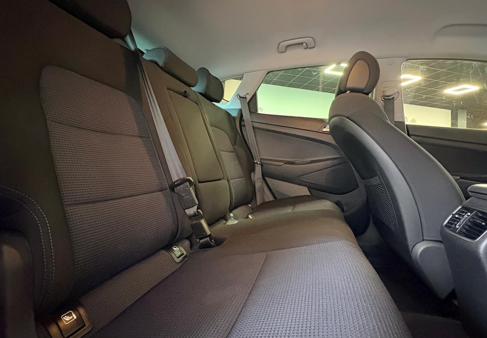 HYUNDAI TUCSON 1.7 CRDi 115cv Initia Plus / Camera / CarPlay / GPS — photo 4