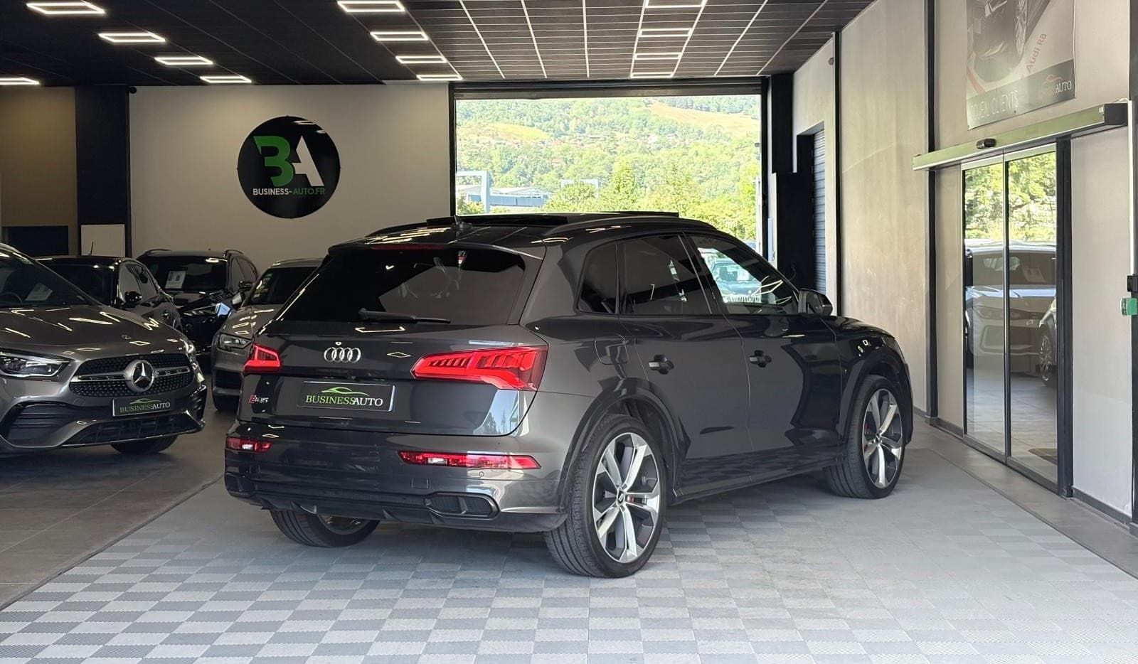 AUDI SQ5 3.0 V6 TDI 347cv Tiptronic 8 Quattro / Toit Ouvrant / Carbone / Camera — photo 8