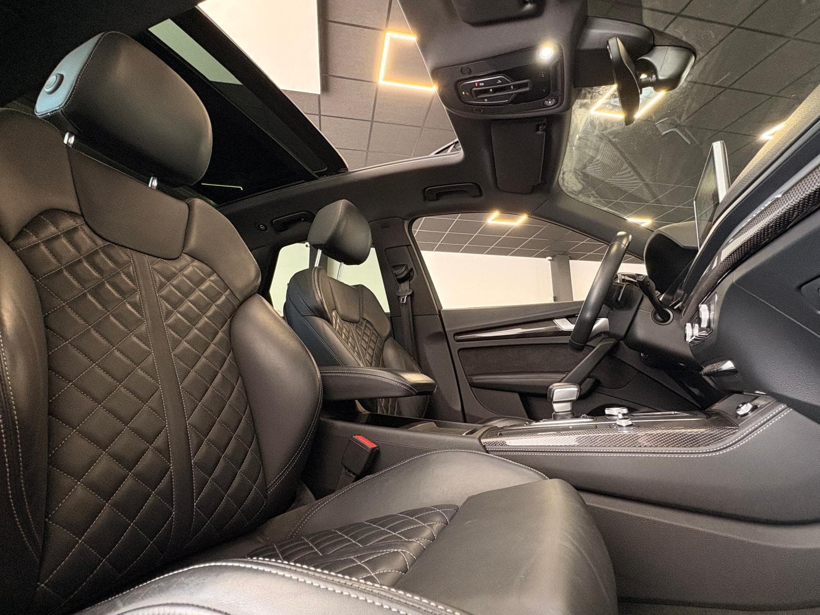 AUDI SQ5 3.0 V6 TDI 347cv Tiptronic 8 Quattro / Toit Ouvrant / Carbone / Camera — photo 5