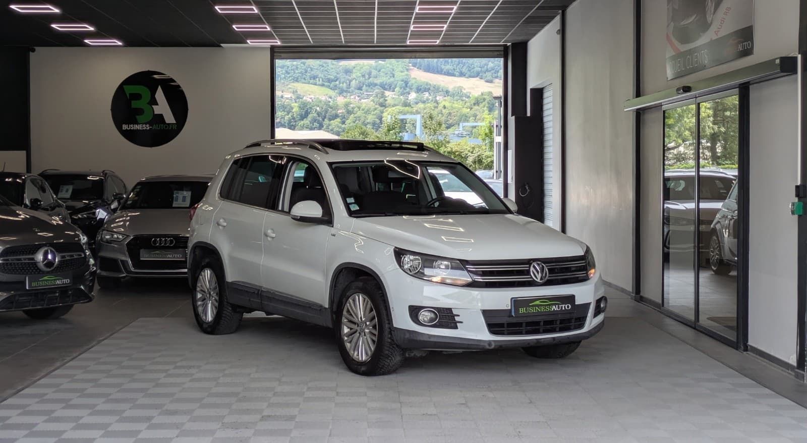 VOLKSWAGEN TIGUAN 2.0 TDI 110 FAP BlueMotion Technology Cup TOIT OUVRANT — photo 2