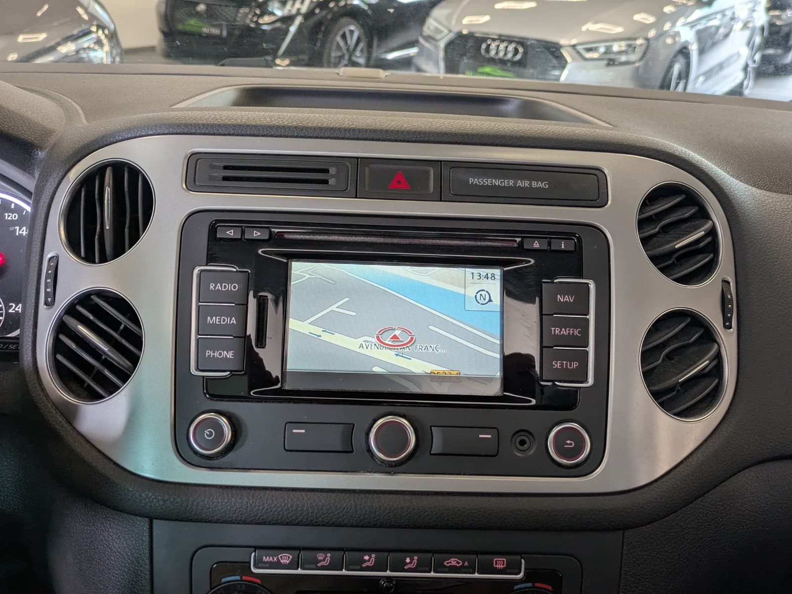 VOLKSWAGEN TIGUAN 2.0 TDI 110 FAP BlueMotion Technology Cup TOIT OUVRANT — photo 8