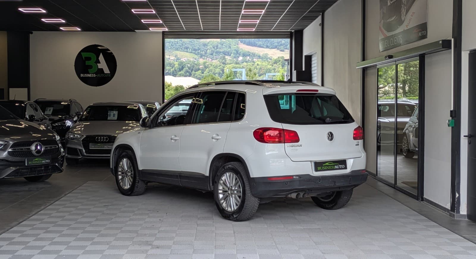 VOLKSWAGEN TIGUAN 2.0 TDI 110 FAP BlueMotion Technology Cup TOIT OUVRANT — photo 10