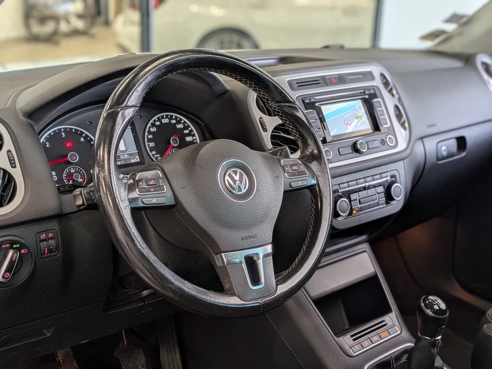 VOLKSWAGEN TIGUAN 2.0 TDI 110 FAP BlueMotion Technology Cup TOIT OUVRANT — photo 7