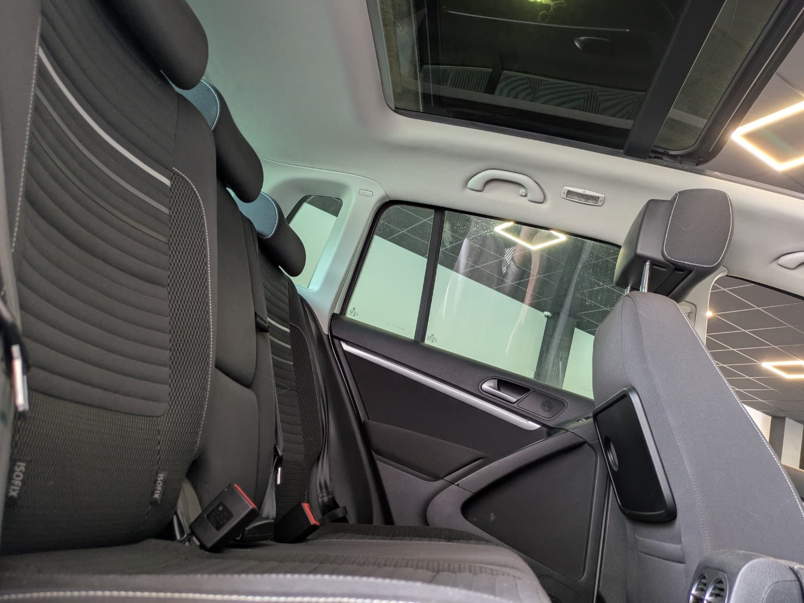 VOLKSWAGEN TIGUAN 2.0 TDI 110 FAP BlueMotion Technology Cup TOIT OUVRANT — photo 4