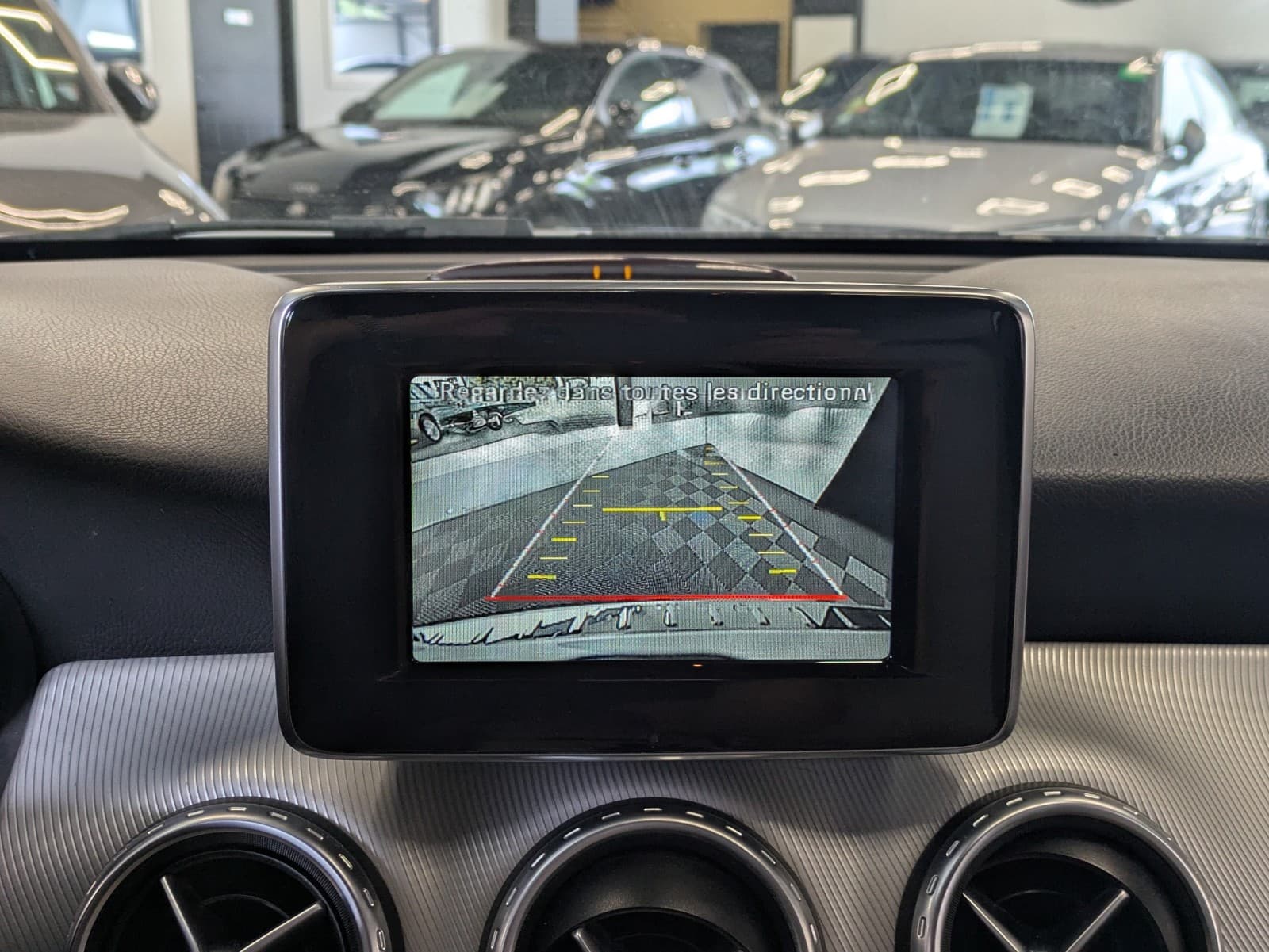 MERCEDES CLASSE GLA 200 d 4-Matic Sensation 7-G DCT A — photo 8