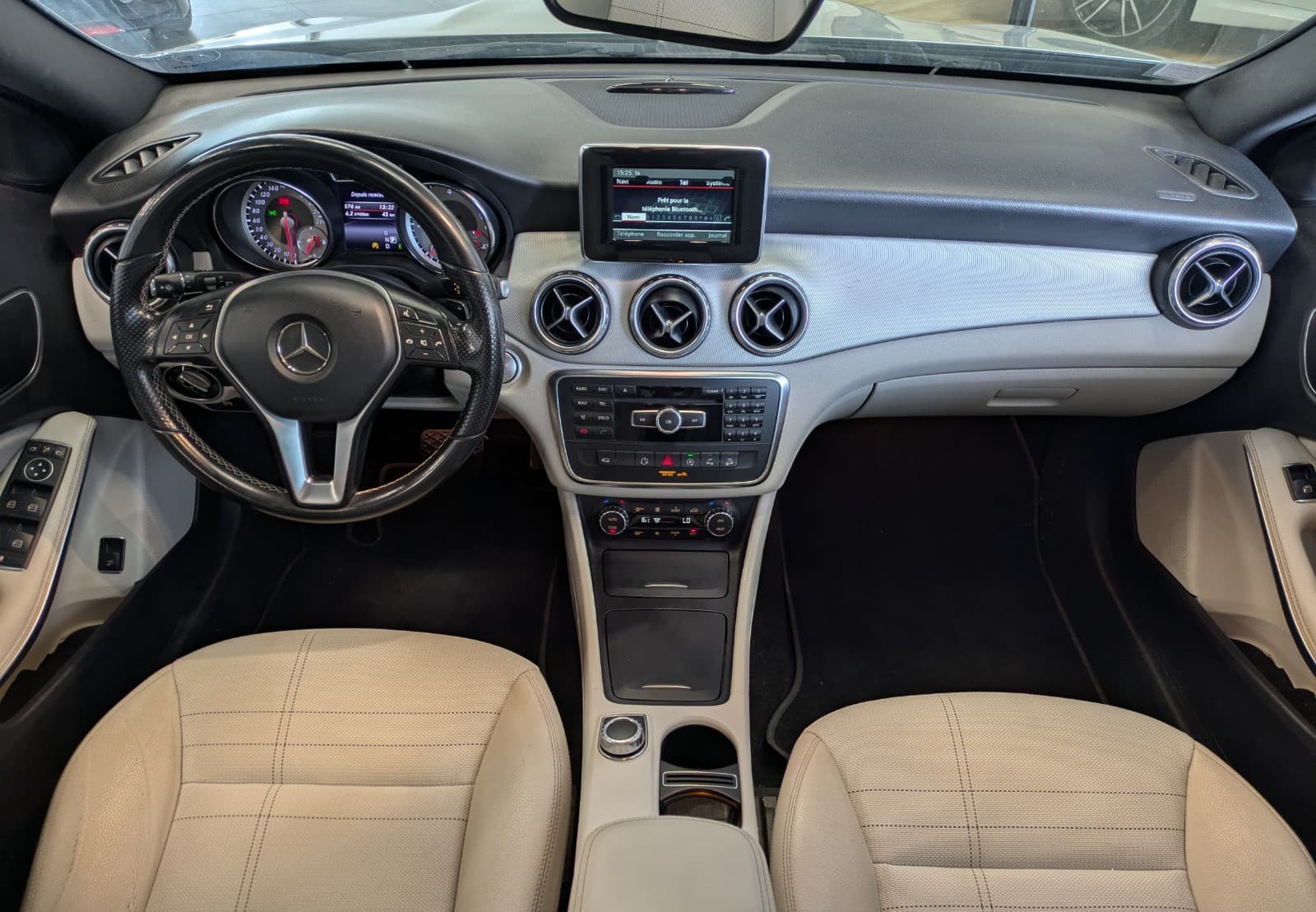 MERCEDES CLASSE GLA 200 d 4-Matic Sensation 7-G DCT A — photo 3
