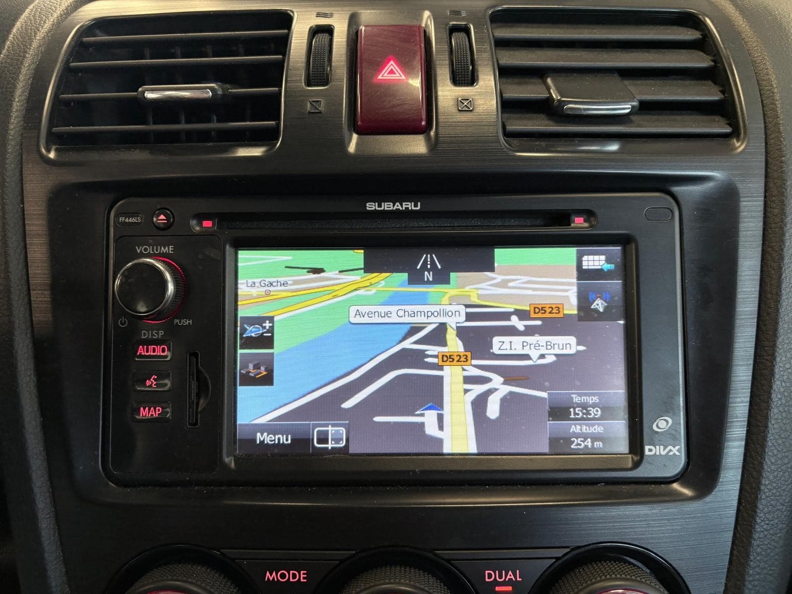 SUBARU FORESTER 2.0 150cv Premium LP Lineartronic BVA / 4x4 / GPS / Camera / Toit Ouvrant — photo 8