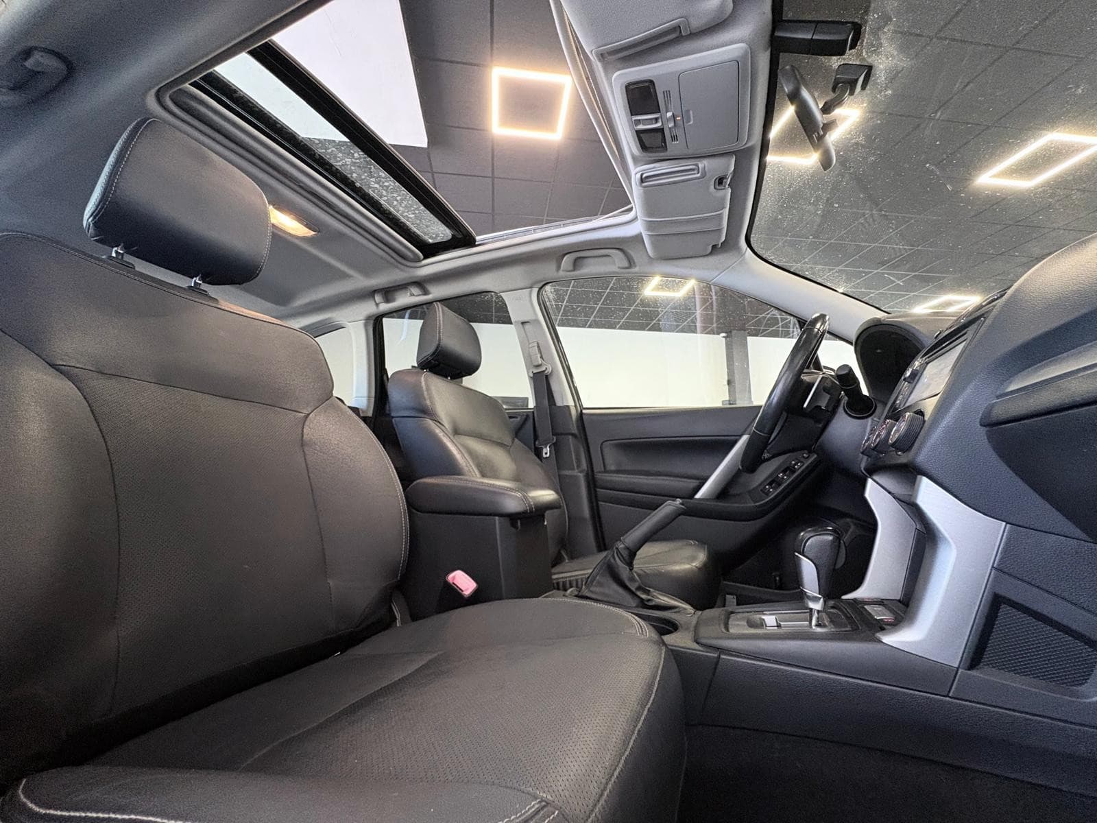 SUBARU FORESTER 2.0 150cv Premium LP Lineartronic BVA / 4x4 / GPS / Camera / Toit Ouvrant — photo 5