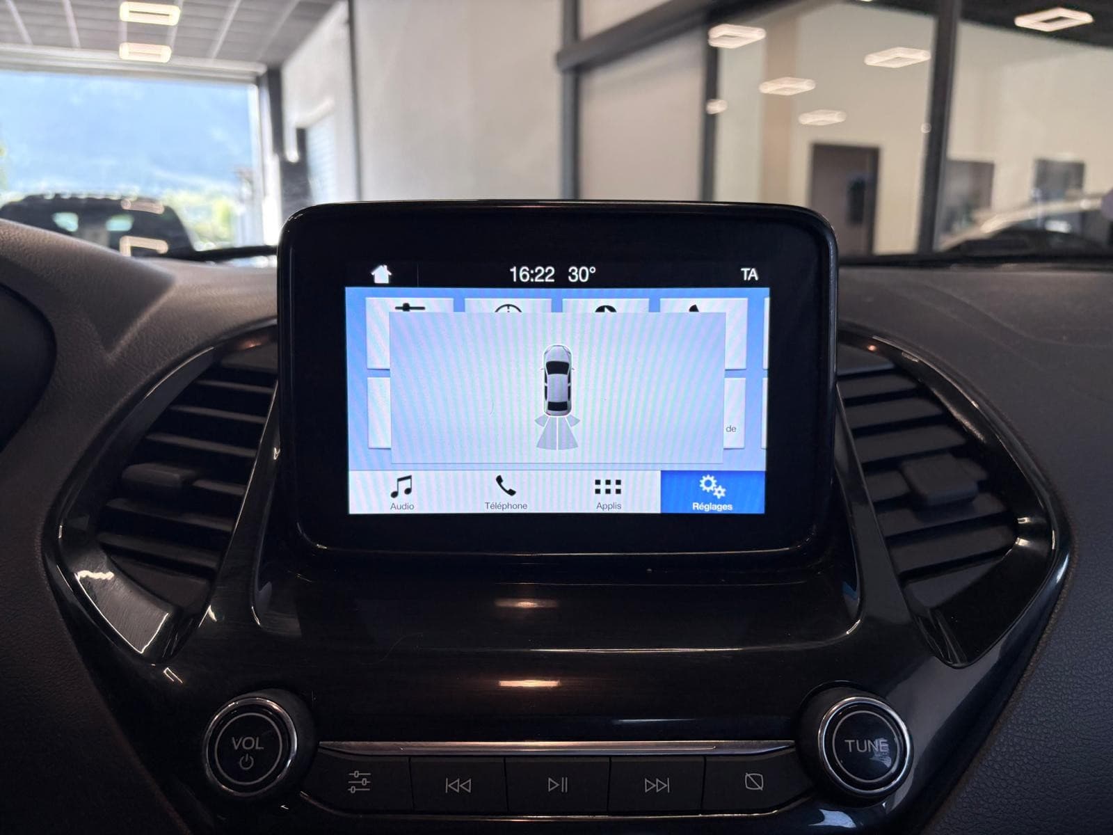 FORD KA 1.2 85cv S&S Ultimate / Ecran Tactile / Bluetooth / 5 Portes — photo 8
