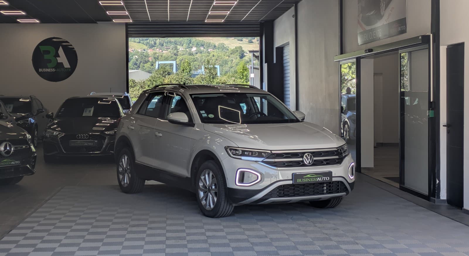 VOLKSWAGEN T-ROC 2.0 TDI 150 Start/Stop DSG7 Style — photo 2