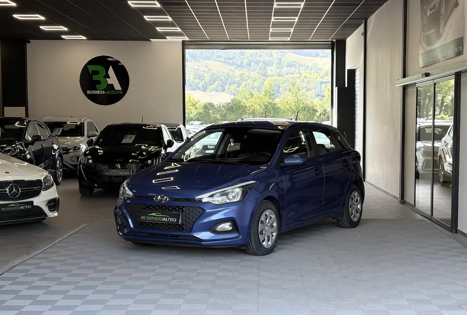 HYUNDAI I20 1.2 75 Initia — photo 1