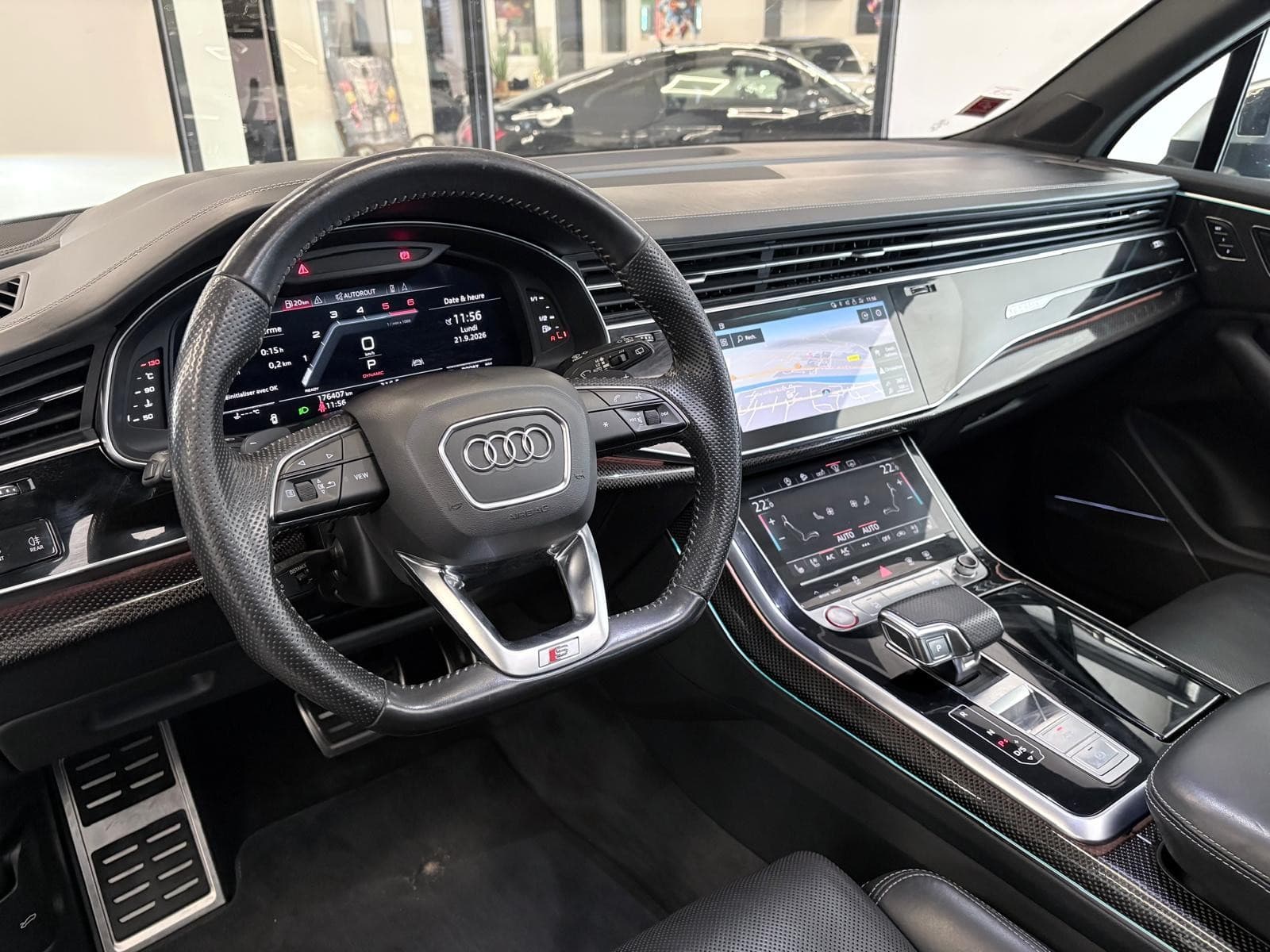 AUDI SQ7 4.0 TDI 435cv Tiptronic 8 Quattro 7 Places / Carbone / Toit Ouvrant / Bose / Sièges Ventilés / TVA — photo 6