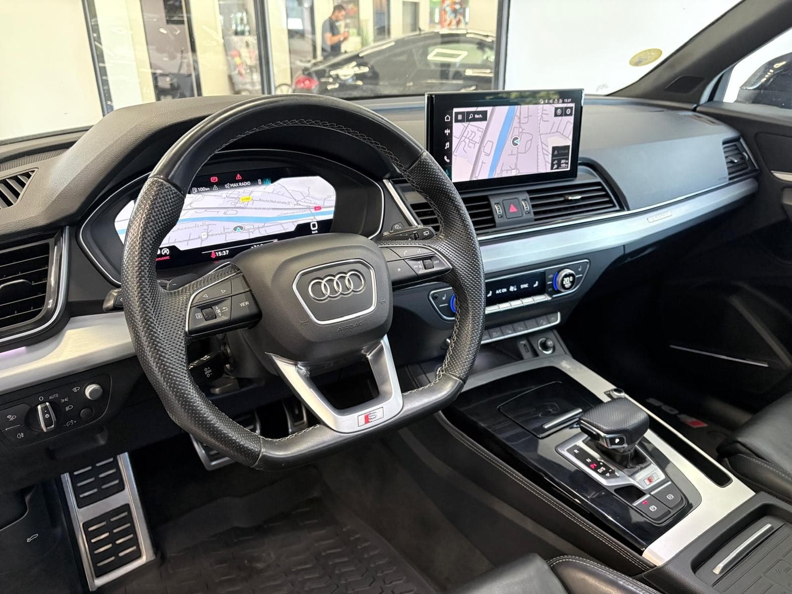 AUDI SQ5 SPORTBACK 3.0 V6 TDI 341cv Tiptronic 8 Quattro / Toit Ouvrant / Bang & Olufsen / Sièges Chauffants / Affichage Tete Haute — photo 6
