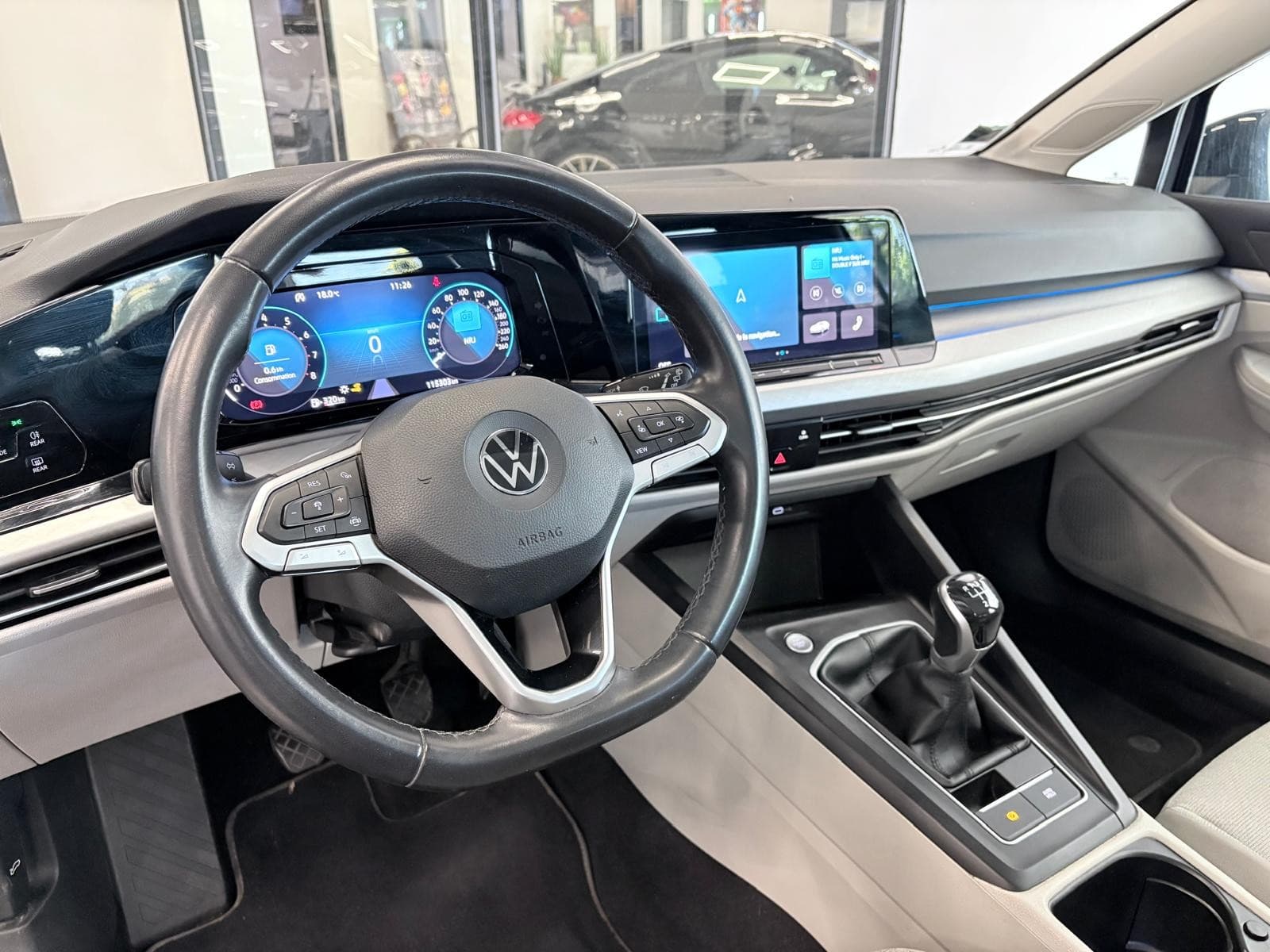 VOLKSWAGEN GOLF TSI 110cv BVM6 Life / CarPlay / Camera / GPS — photo 6