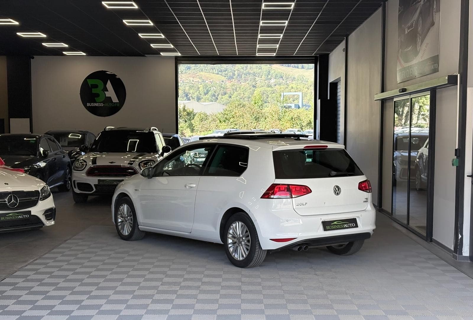 VOLKSWAGEN GOLF 1.4 TSI 122cv BMT Cup DSG7 / Toit Ouvrant / GPS / Camera — photo 10