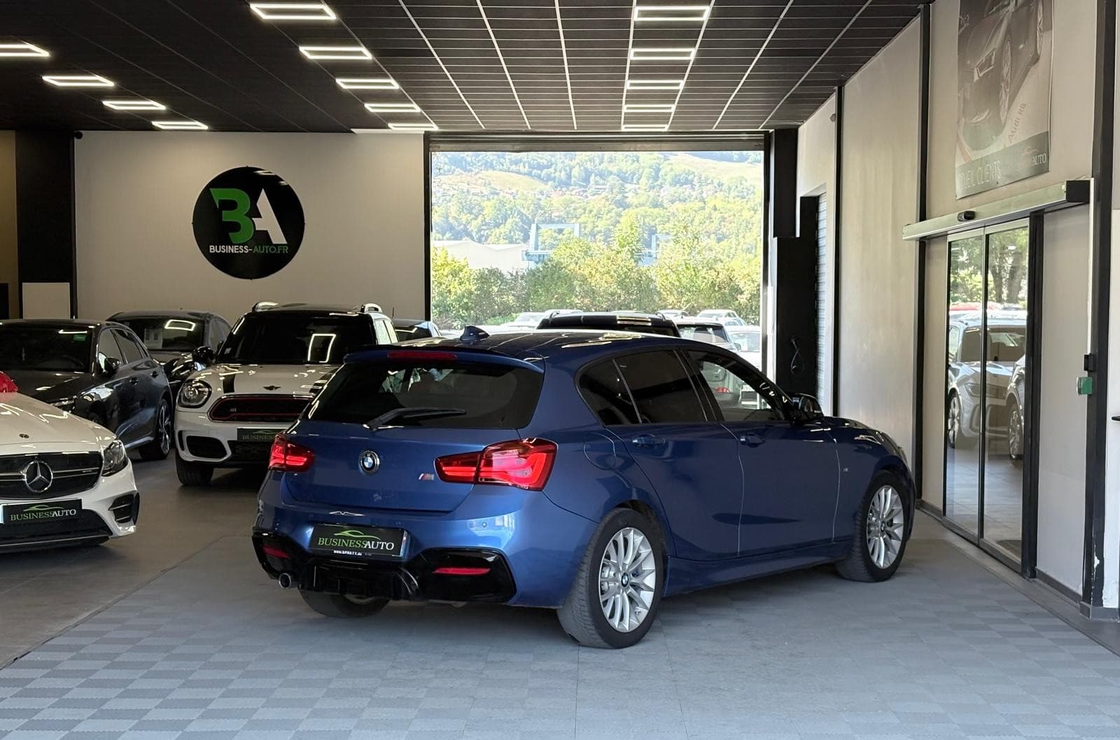 BMW SERIE 1 116i 109cv M Sport / GPS / CarPlay / Sièges Chauffants — photo 9