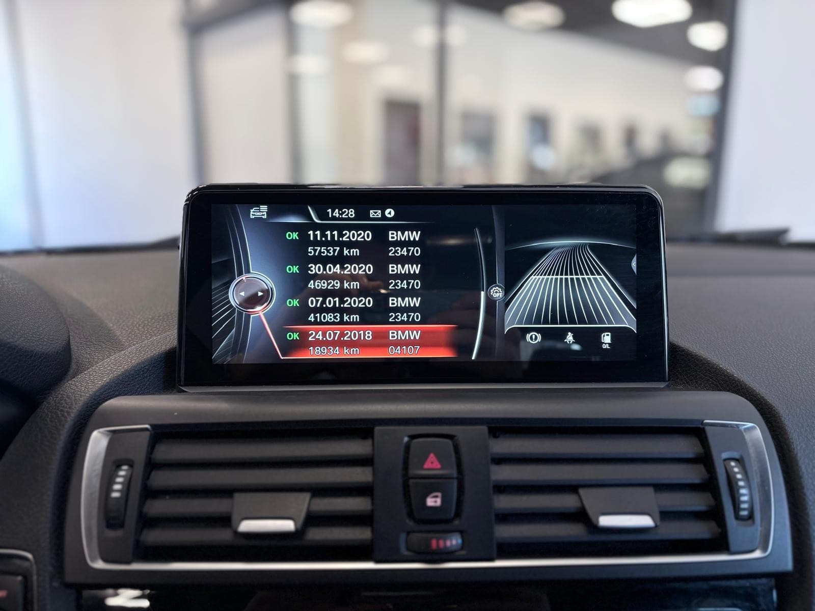BMW SERIE 1 116i 109cv M Sport / GPS / CarPlay / Sièges Chauffants — photo 11