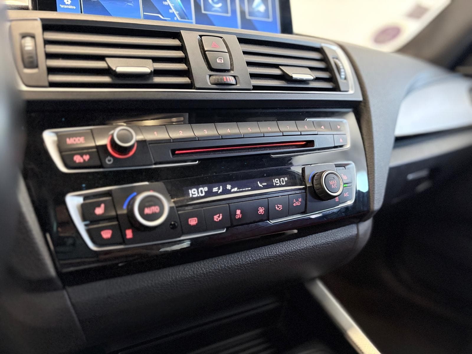 BMW SERIE 1 116i 109cv M Sport / GPS / CarPlay / Sièges Chauffants — photo 8