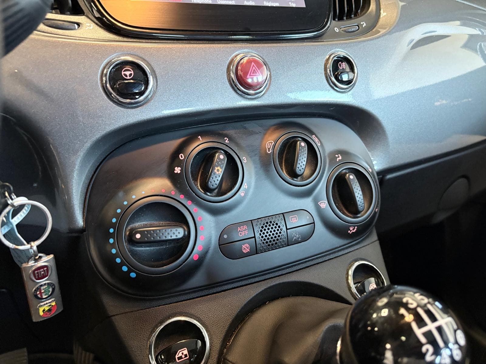 FIAT 500 SERIE 8 EURO 6D-TEMP 1.0 70cv Hybride BSG S/S / Toit Panoramique / Ecran Tactile / Crit'Air 1 — photo 12