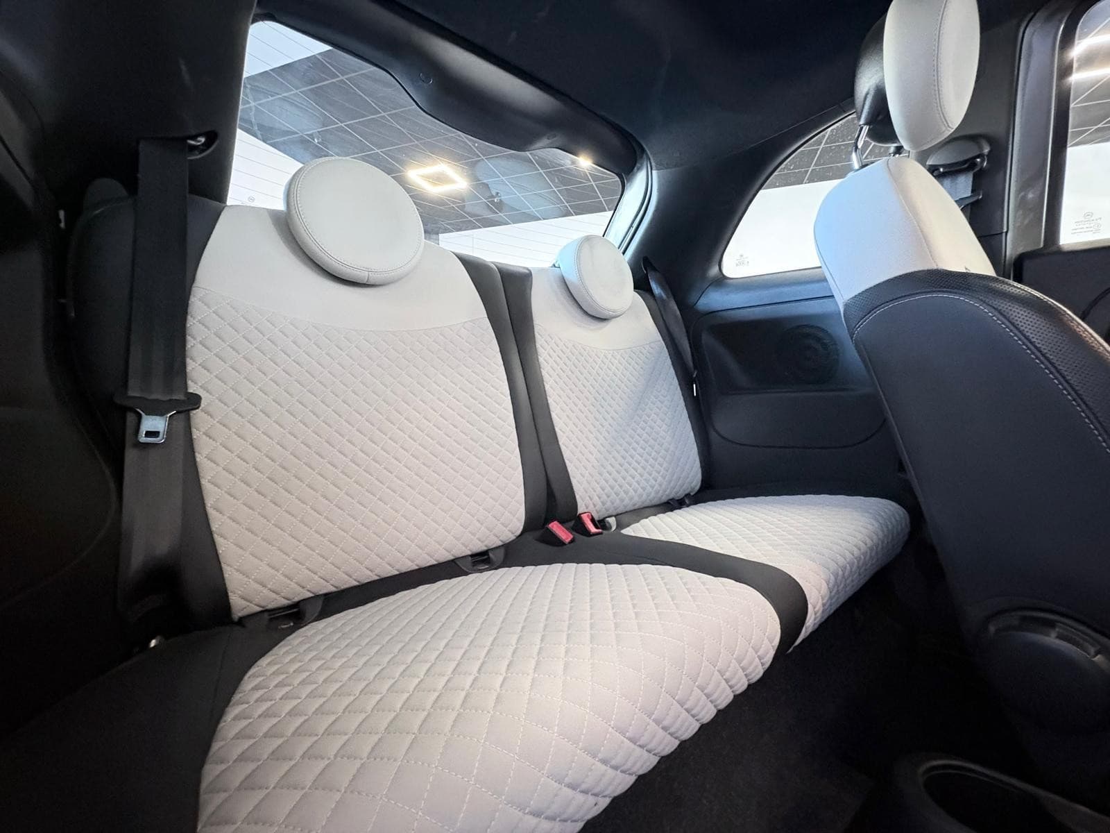 FIAT 500 SERIE 8 EURO 6D-TEMP 1.0 70cv Hybride BSG S/S / Toit Panoramique / Ecran Tactile / Crit'Air 1 — photo 5