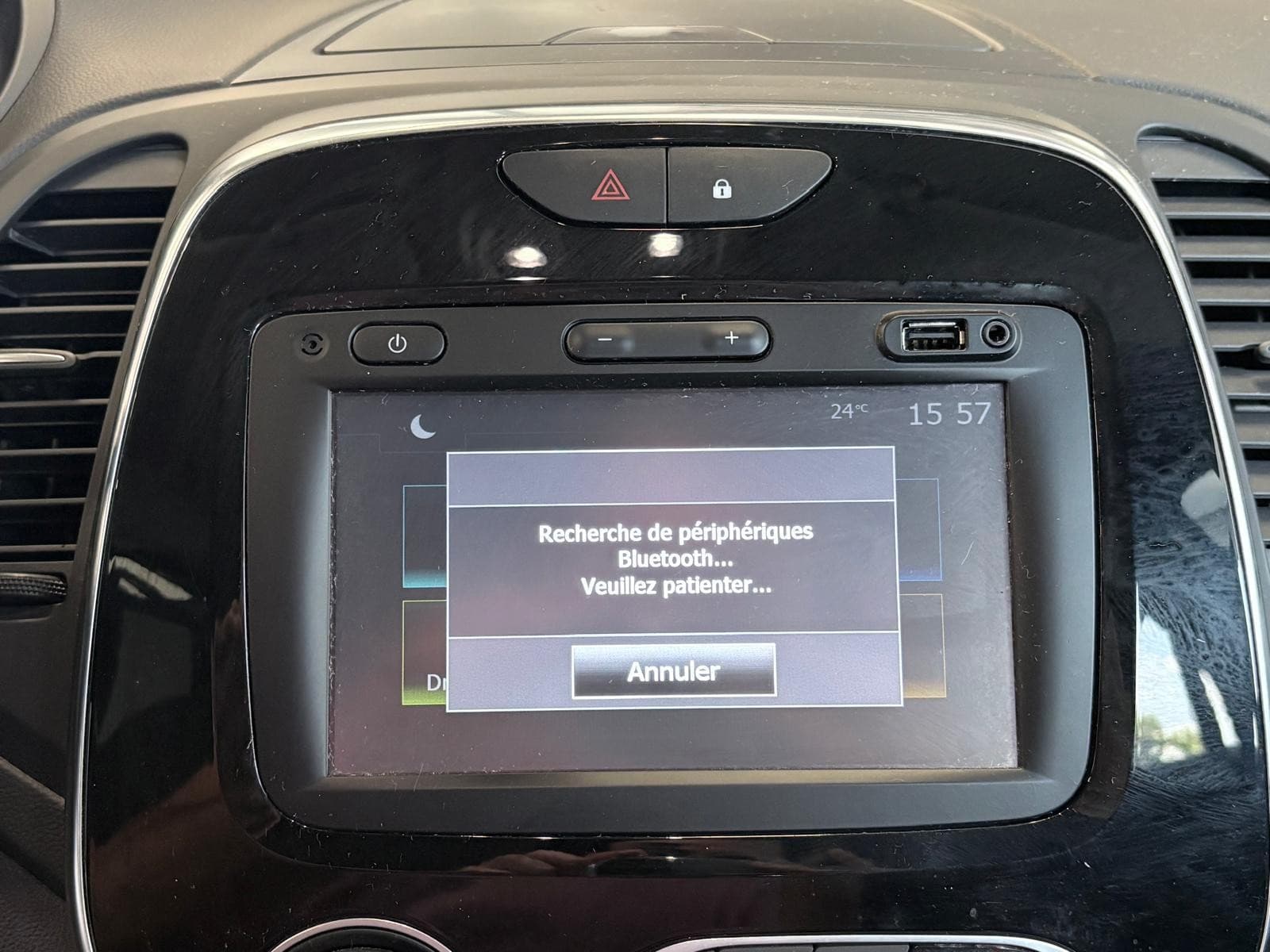 RENAULT CAPTUR TCe 120 Energy EDC Intens — photo 11