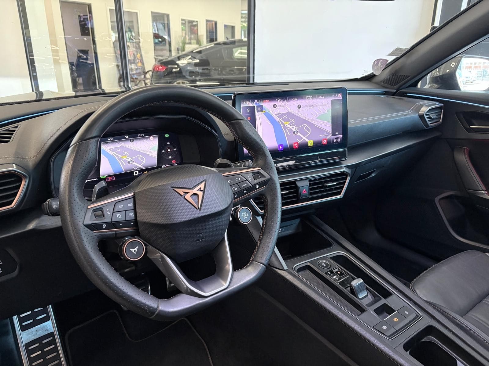 CUPRA FORMENTOR 1.4 e-HYBRID 245cv DSG6 VZ / Toit Ouvrant / CarPlay / Camera / Cupra Mode — photo 6