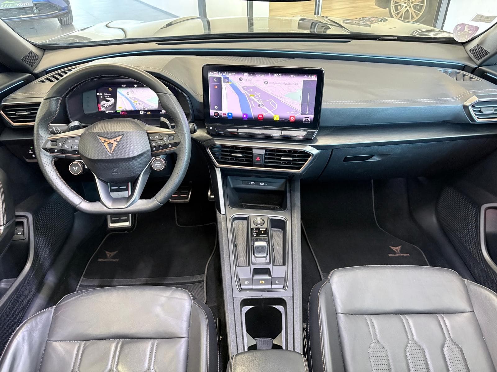 CUPRA FORMENTOR 1.4 e-HYBRID 245cv DSG6 VZ / Toit Ouvrant / CarPlay / Camera / Cupra Mode — photo 3