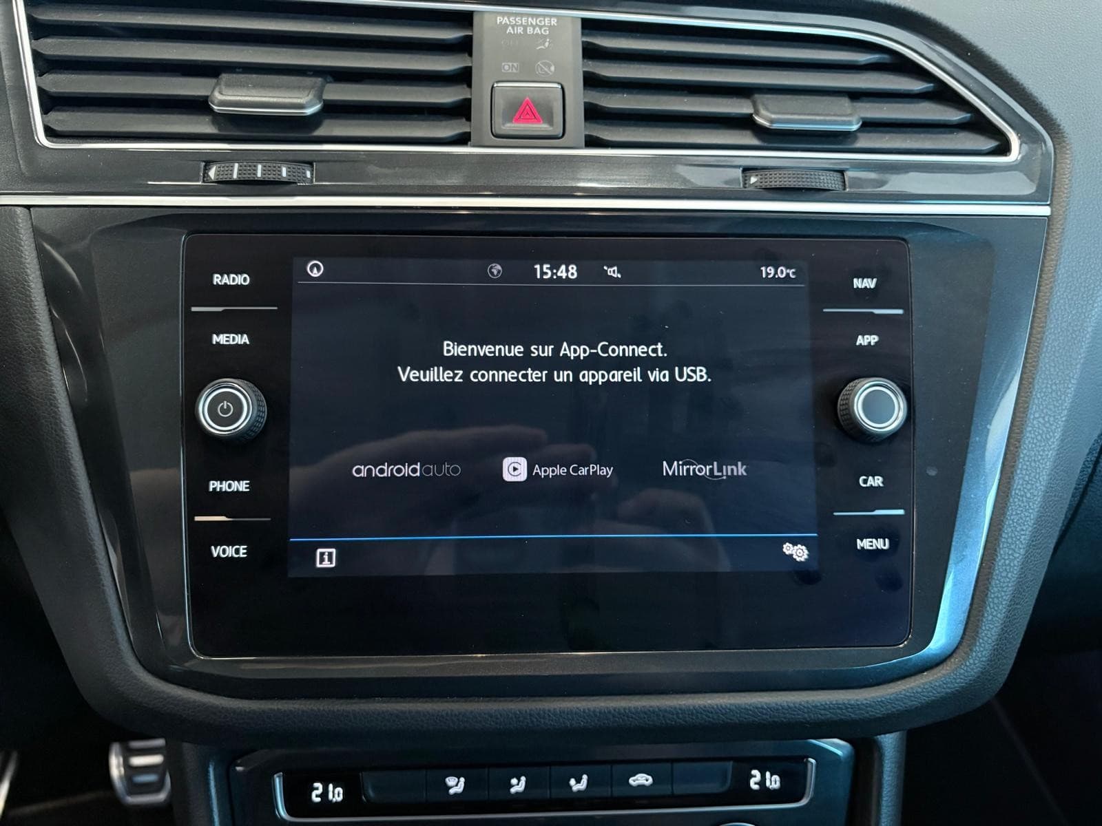 VOLKSWAGEN TIGUAN 1.4 TSI 125cv BMT Sound / Camera / GPS / CarPlay — photo 11