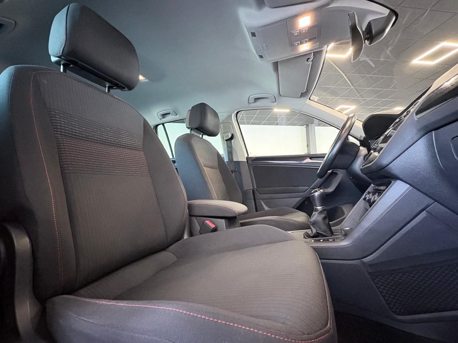 VOLKSWAGEN TIGUAN 1.4 TSI 125cv BMT Sound / Camera / GPS / CarPlay — photo 4