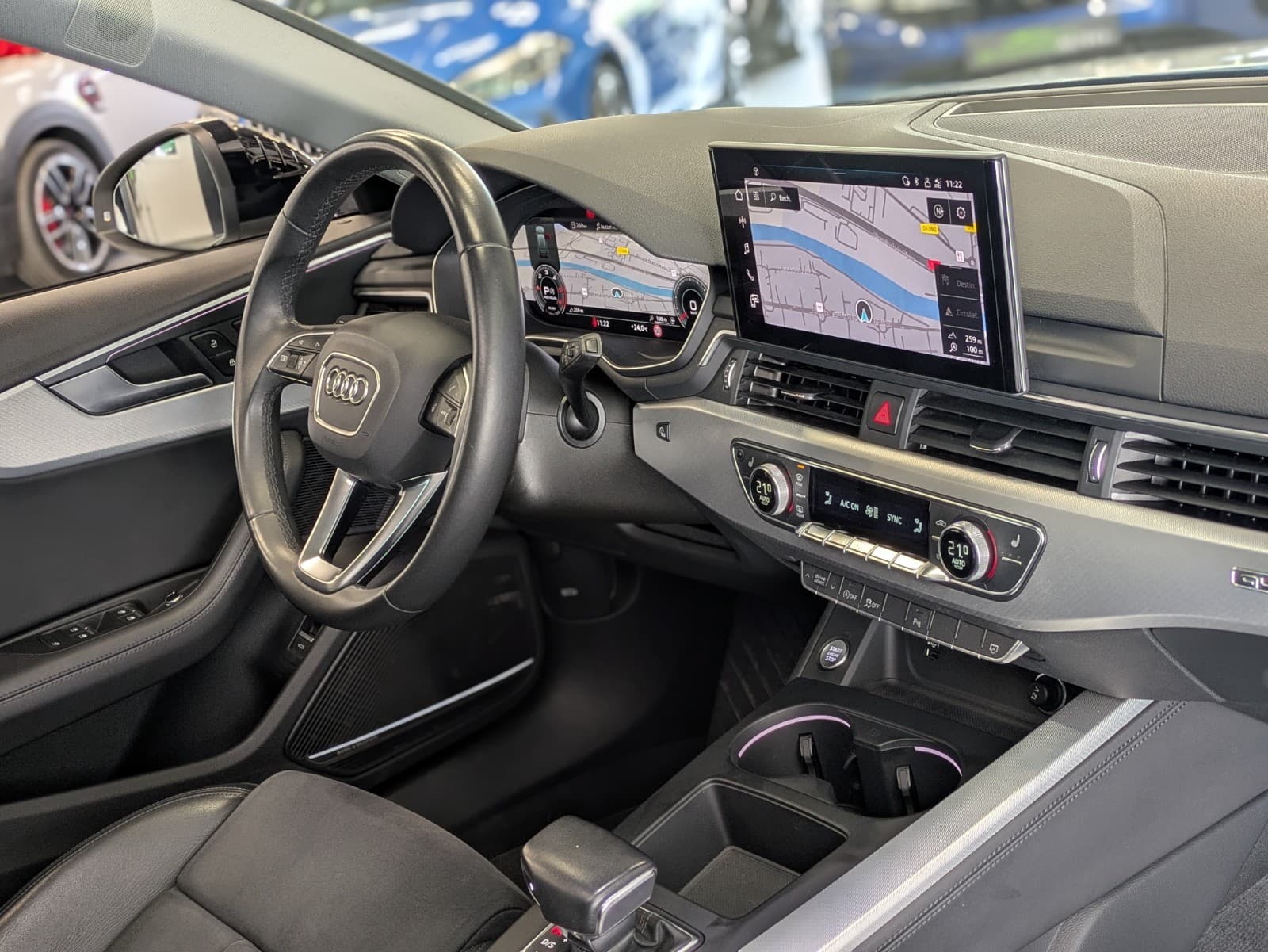 AUDI A4 40 TDI 204cv S tronic 7 Quattro Avus / Toit Ouvrant / B&O / CarPlay — photo 6
