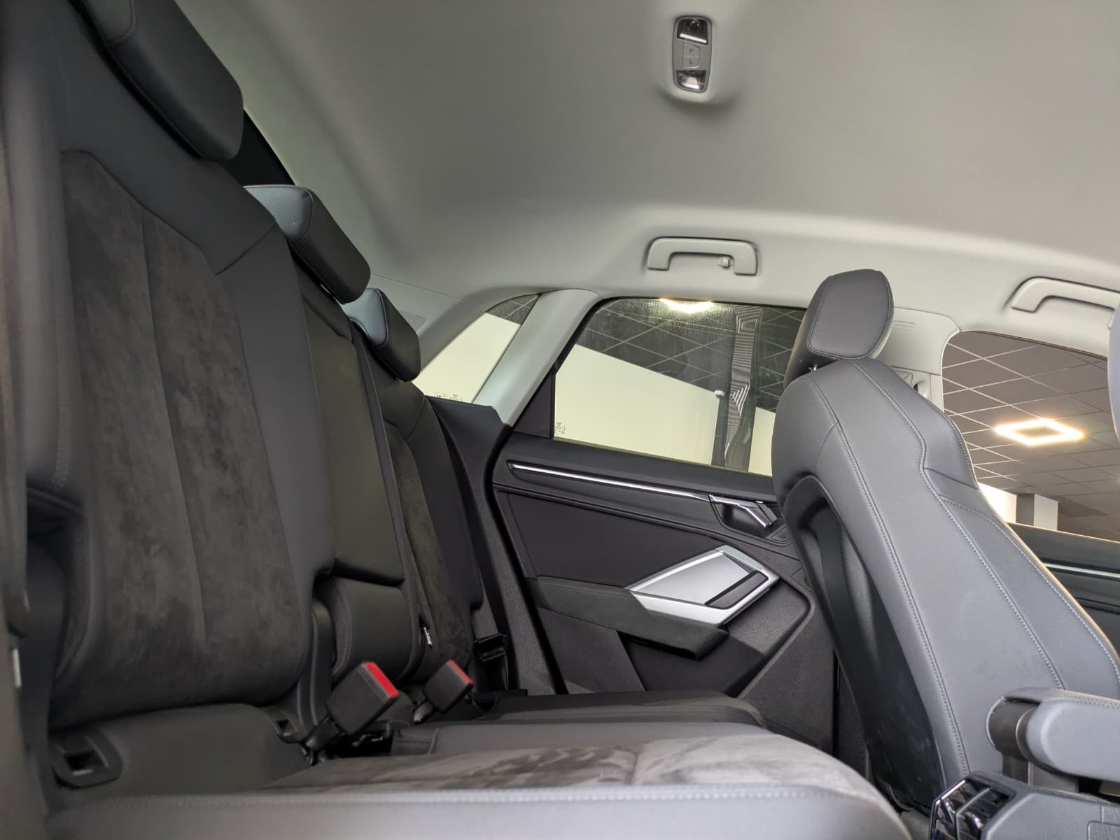 AUDI Q3 40 TDI 200cv S tronic 7 Quattro Design Luxe / GPS / Camera 360 / Drive Select / CarPlay — photo 4