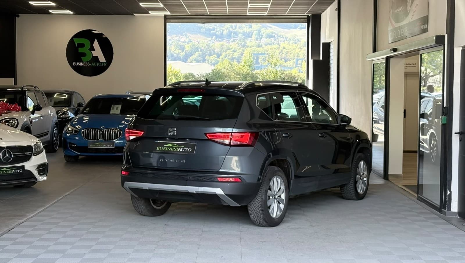 SEAT ATECA 1.6 TDI 115cv Ecomotive DSG7 Xcellence / Sièges Chauffants / CarPlay / Camera — photo 3