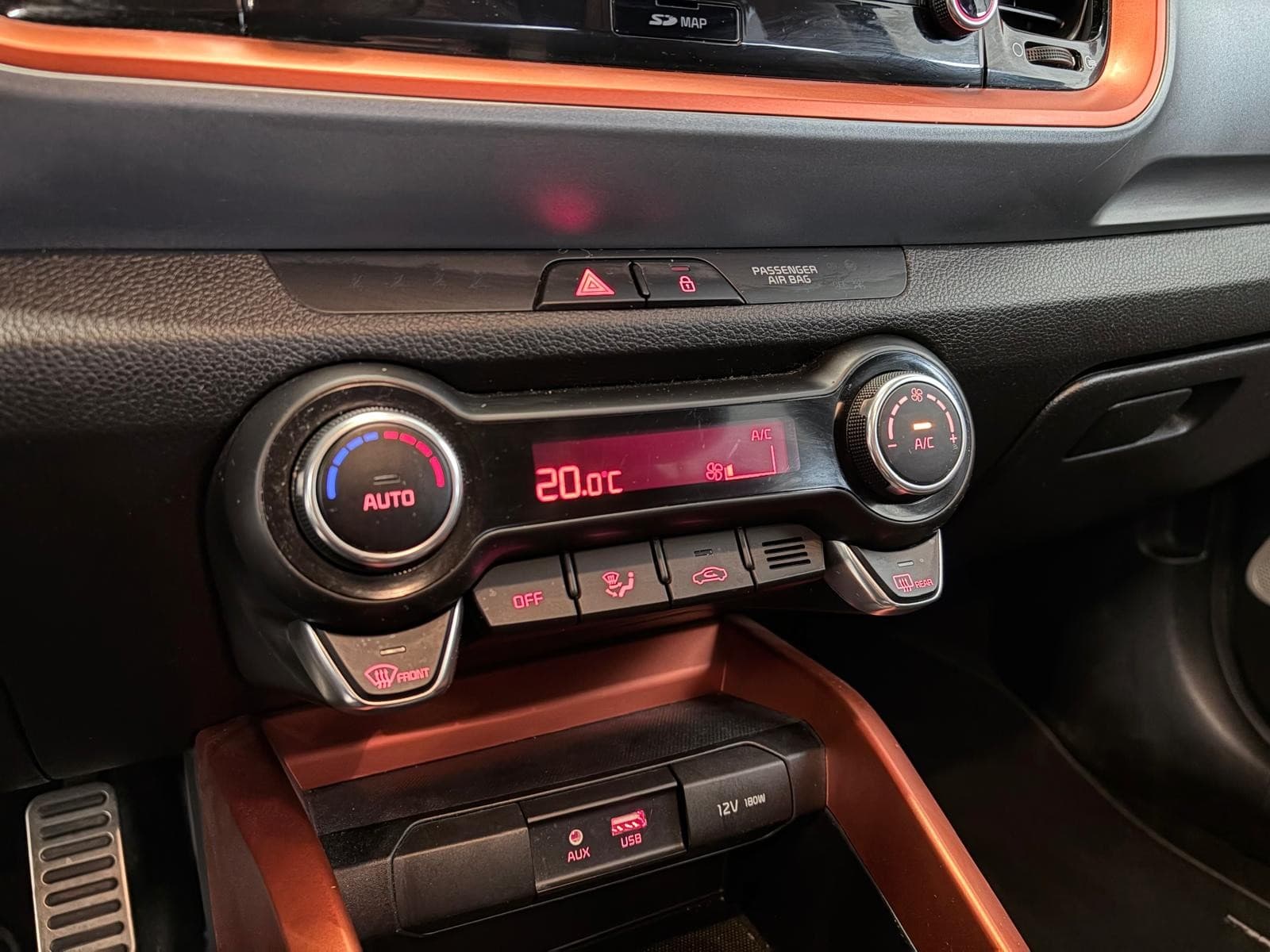 KIA STONIC 1.0 T-GDi 120cv ISG BVM6 Premium / GPS / Camera / CarPlay — photo 11