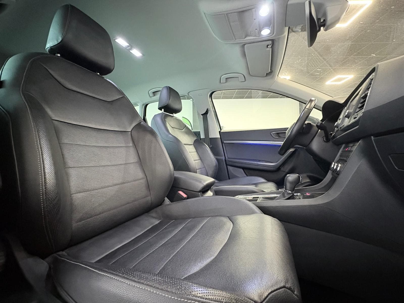 SEAT ATECA 1.6 TDI 115cv Ecomotive DSG7 Xcellence / Sièges Chauffants / CarPlay / Camera — photo 5