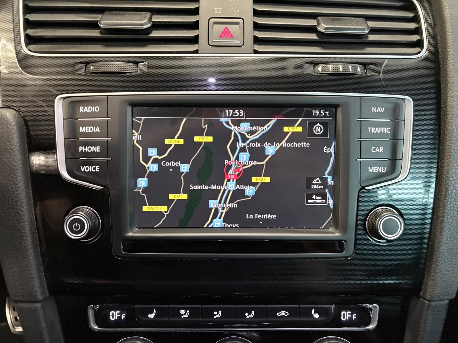 VOLKSWAGEN GOLF GTE TSI 204cv Hybride Rechargeable DSG6 / Camera / GPS / CarPlay — photo 11