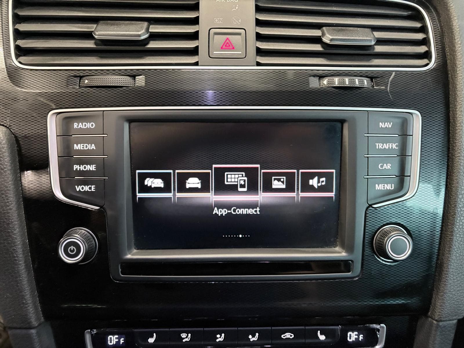 VOLKSWAGEN GOLF GTE TSI 204cv Hybride Rechargeable DSG6 / Camera / GPS / CarPlay — photo 12