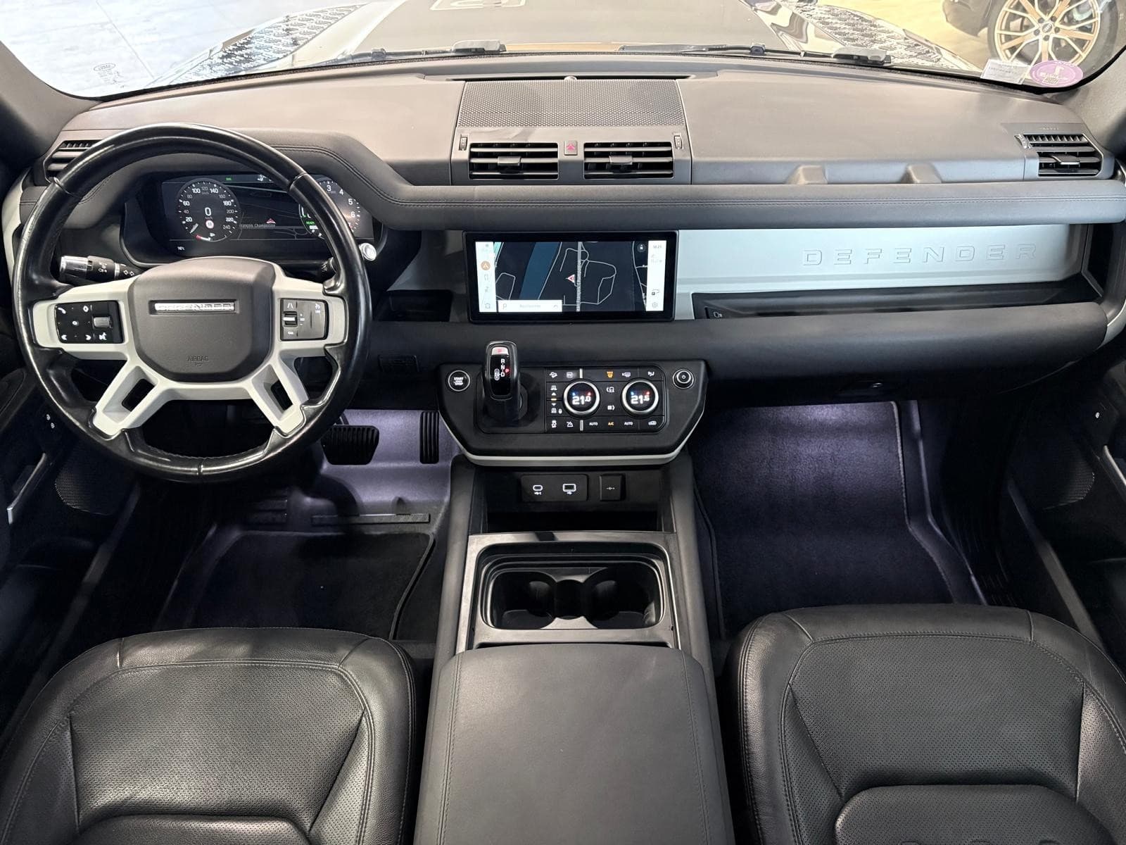 LAND ROVER DEFENDER 110 P400e PHEV 404cv BVA8 S / Camera 360 / CarPlay / Galerie / Top Case / Snorkel — photo 3