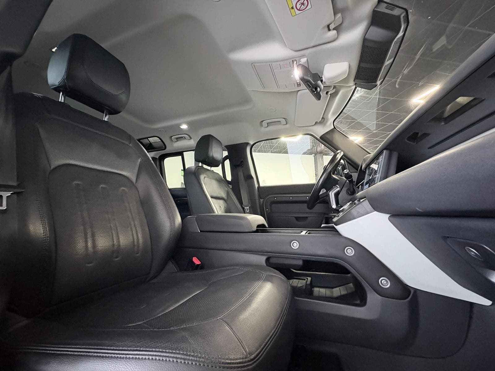 LAND ROVER DEFENDER 110 P400e PHEV 404cv BVA8 S / Camera 360 / CarPlay / Galerie / Top Case / Snorkel — photo 5