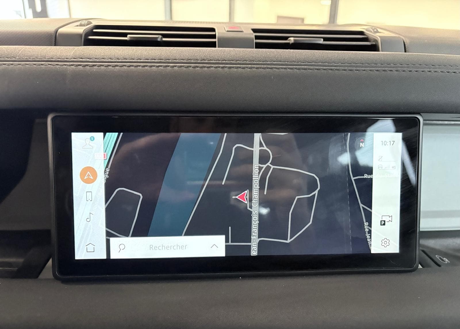 LAND ROVER DEFENDER 110 P400e PHEV 404cv BVA8 S / Camera 360 / CarPlay / Galerie / Top Case / Snorkel — photo 8