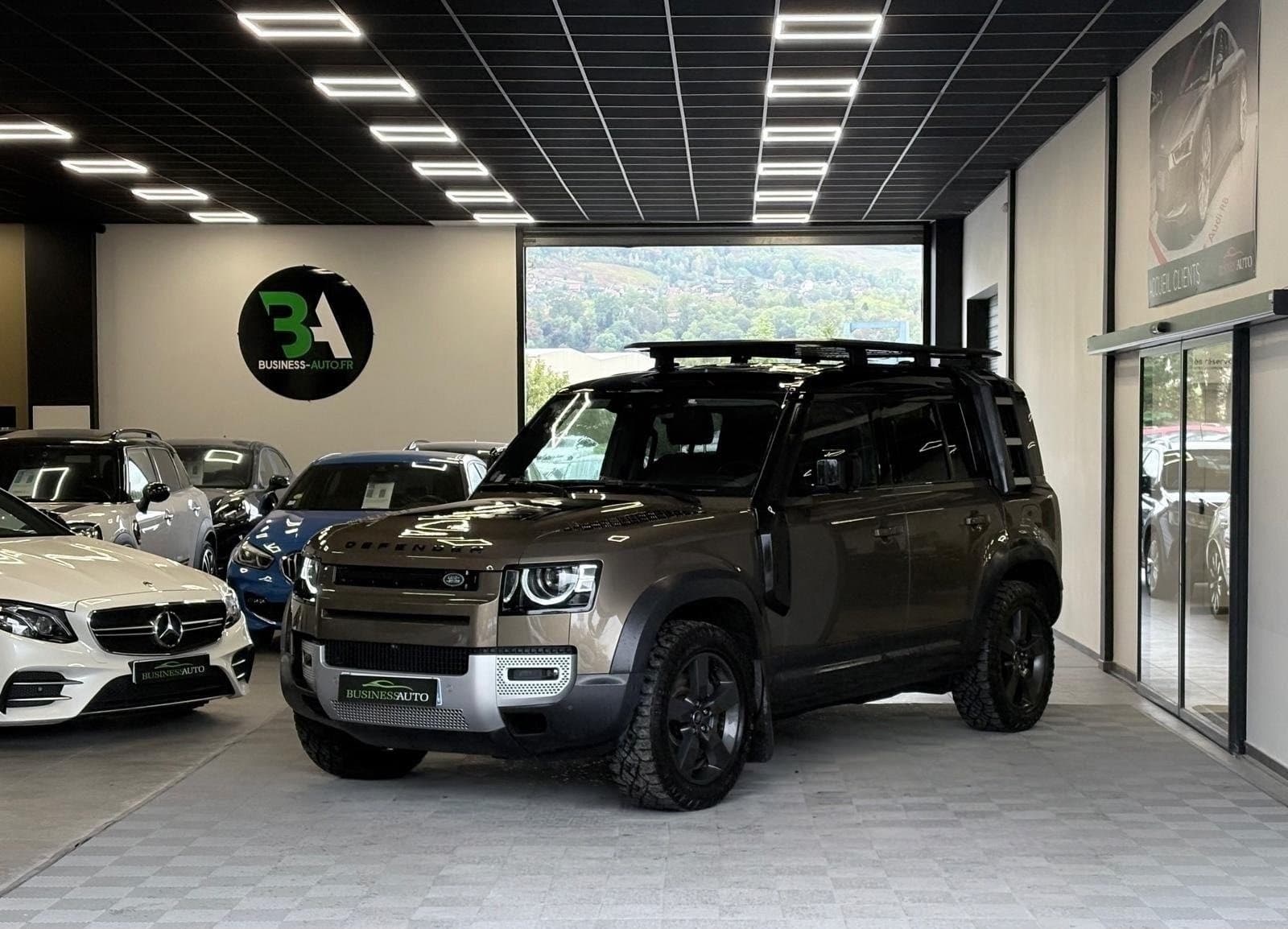LAND ROVER DEFENDER 110 P400e PHEV 404cv BVA8 S / Camera 360 / CarPlay / Galerie / Top Case / Snorkel — photo 1