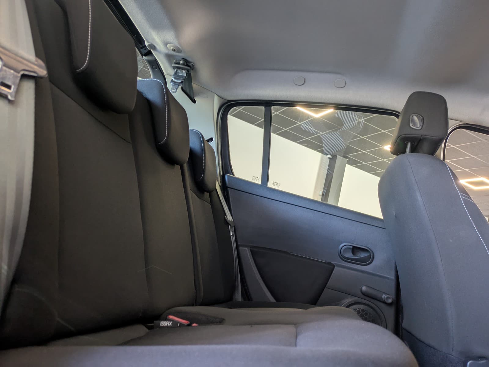 RENAULT CLIO dCi 75cv eco2 Business / Ecran / Régulateur / 5 Portes — photo 5