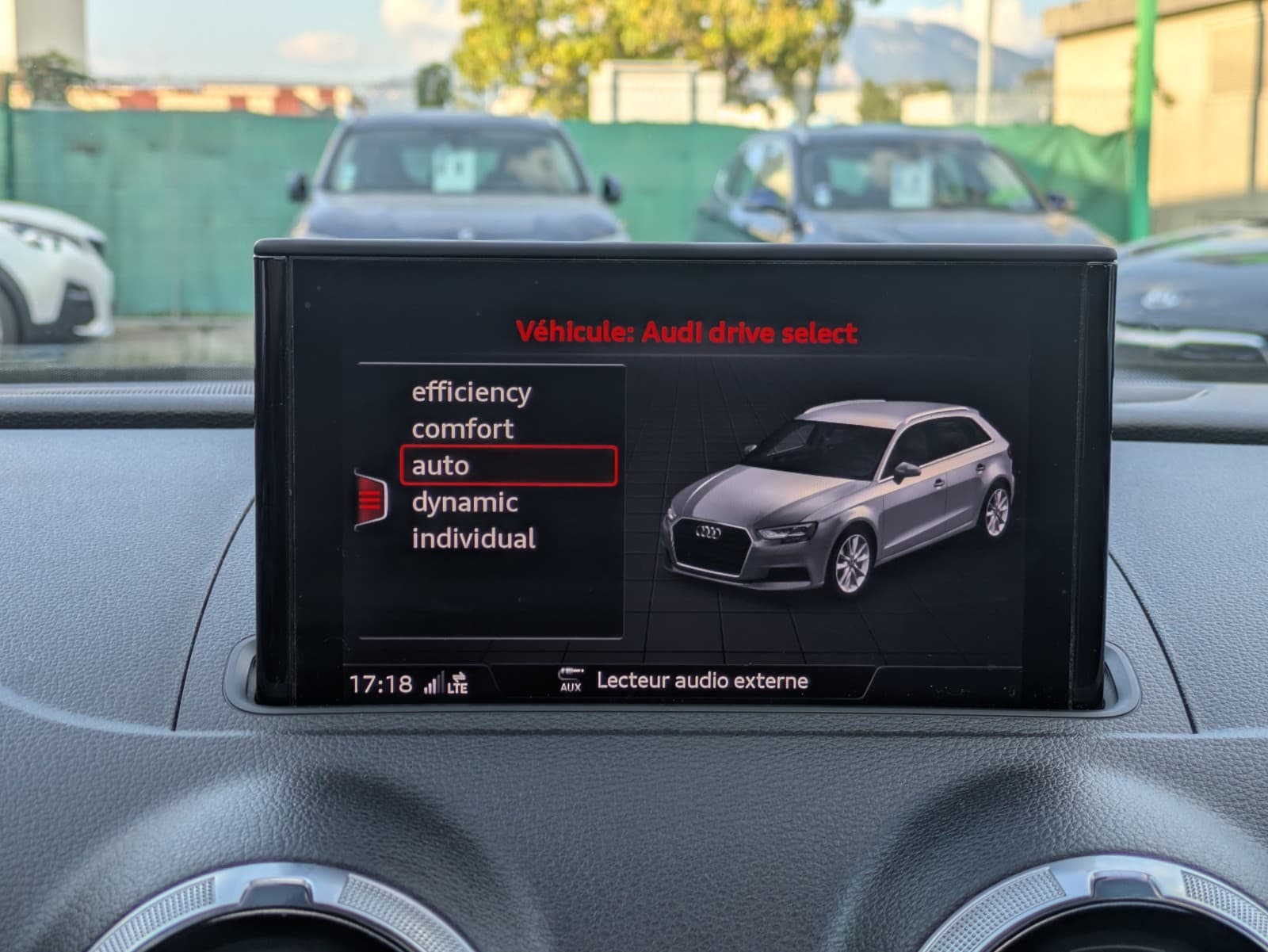 AUDI A3 35 TDI 150 S tronic 7 S Line Plus — photo 12