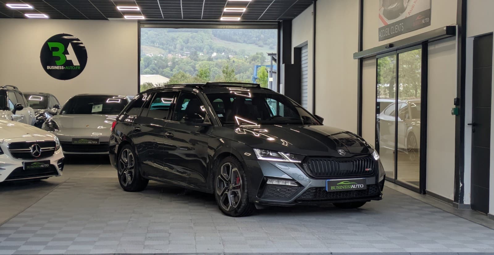 SKODA OCTAVIA 2.0 TSI 245 ch DSG7 RS — photo 2