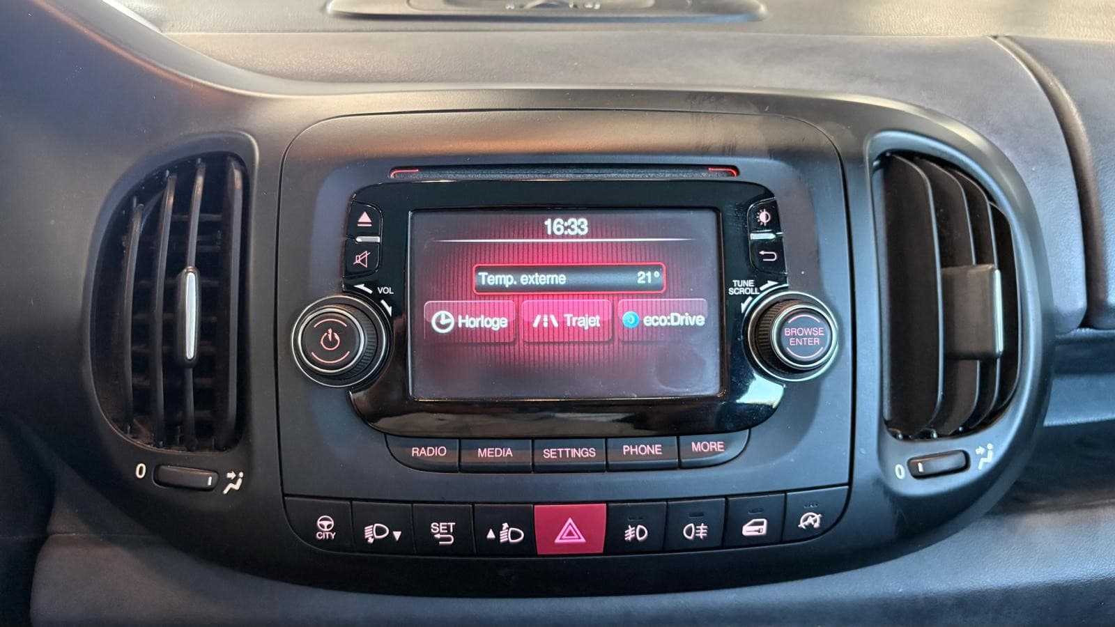 FIAT 500L 1.6 Multijet 16V 105 ch S/S — photo 11