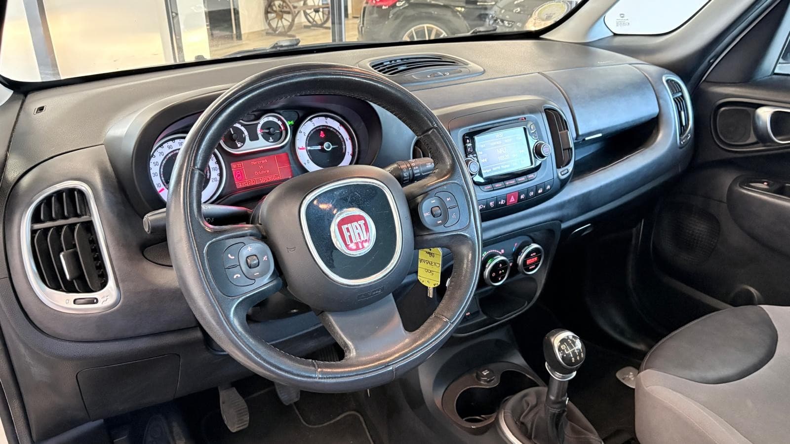FIAT 500L 1.6 Multijet 16V 105 ch S/S — photo 6