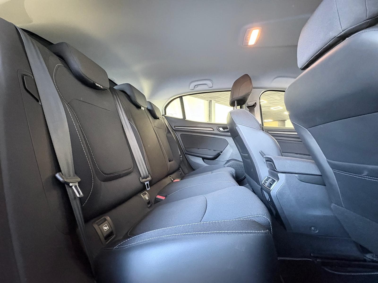 RENAULT MEGANE Blue dCi 115cv 21B Business / GPS / Bluetooth — photo 4